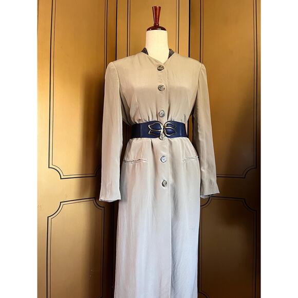 Vintage silk jacket in dove gray, size 6 - Picture 6 of 6